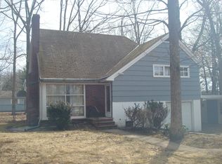 41 Poplar St, Dallas, PA 18612