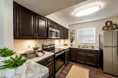 Lakefield Mews Apartments and Townhomes Photo 1