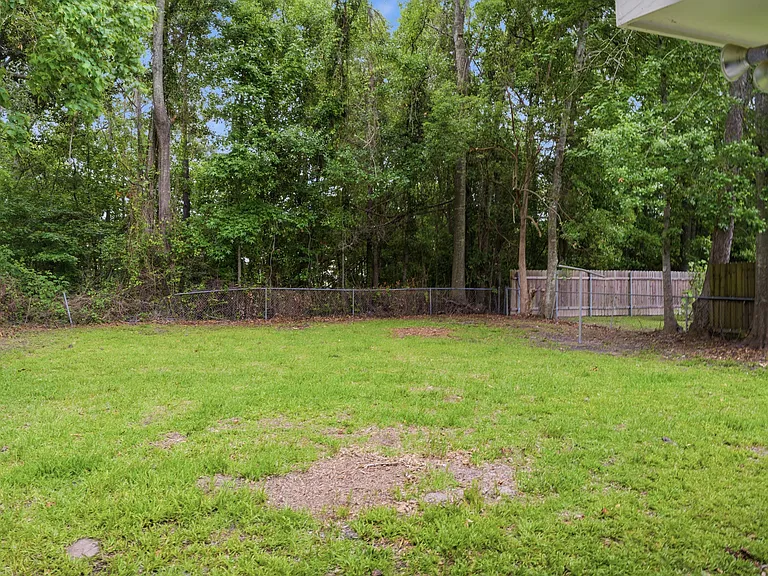 1124 S Pine St — Photo 2
