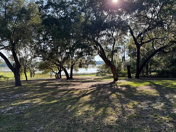 5th image of 141 Lake Serena Dr