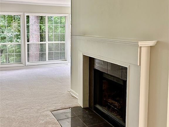 3rd image of 1308 Riverview Dr SE