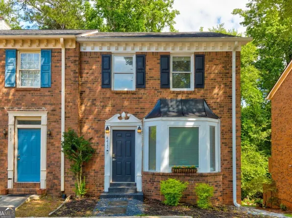 4417 Village Square Ln, Stone Mountain, GA 30083