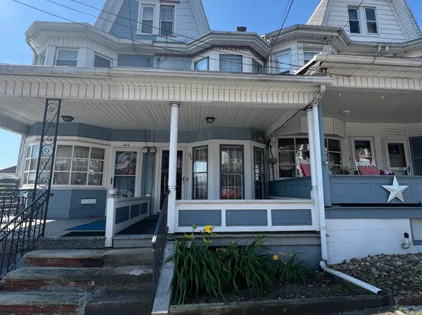 846 W Walnut St, Coal Township, PA 17866