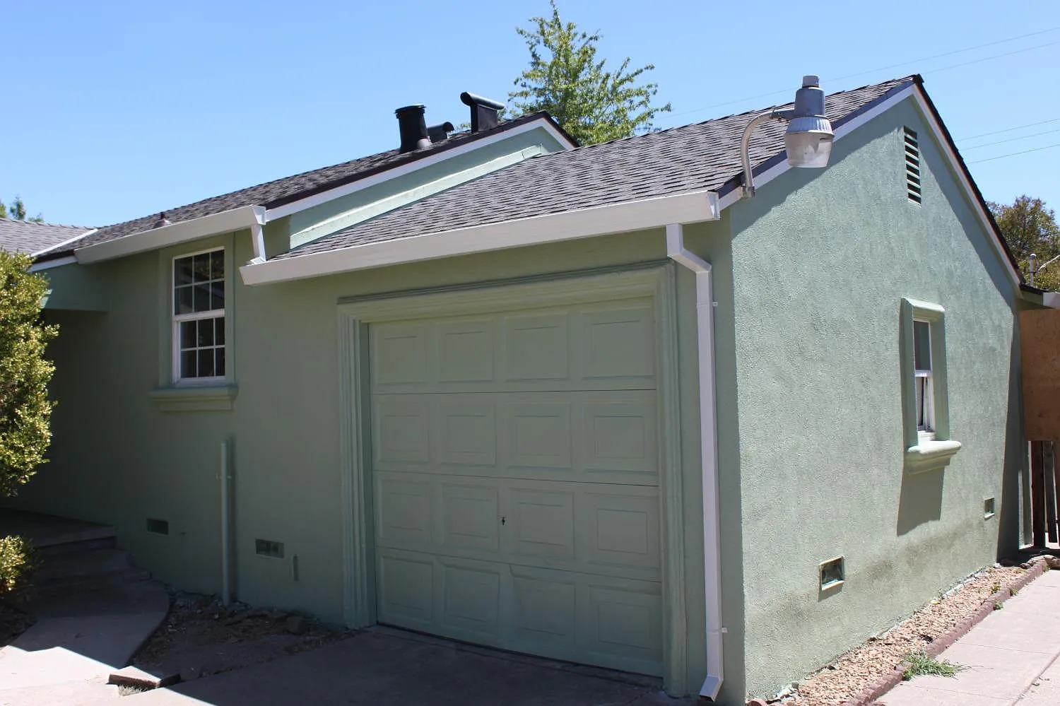 5536 Fruitridge Rd photo 1