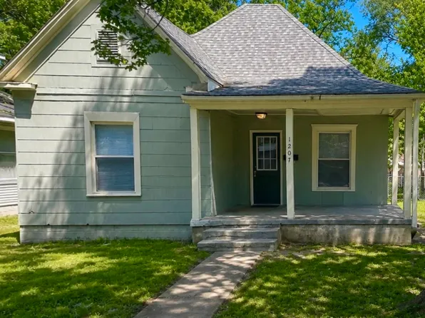 1207 W Florida St, Springfield, MO 65803