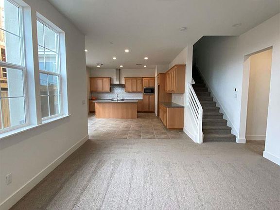 4th image of 37382 Sea Bank St