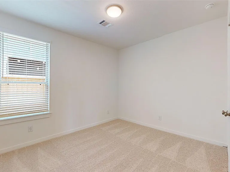 570 Sand Branch Dr — Photo 11
