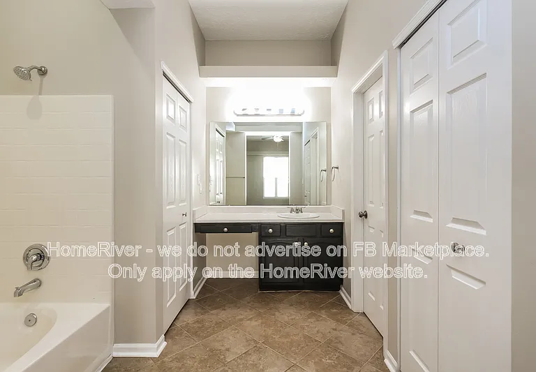 6269 Old Barn Ct — Photo 11