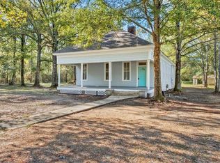 1329 N Main St, Columbia, MS 39429