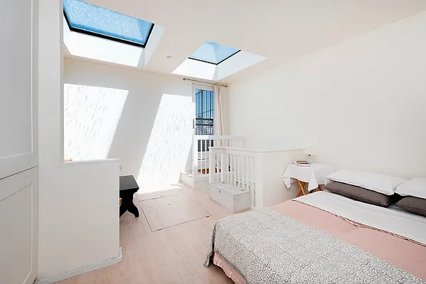 Sold by Level Group | media 28