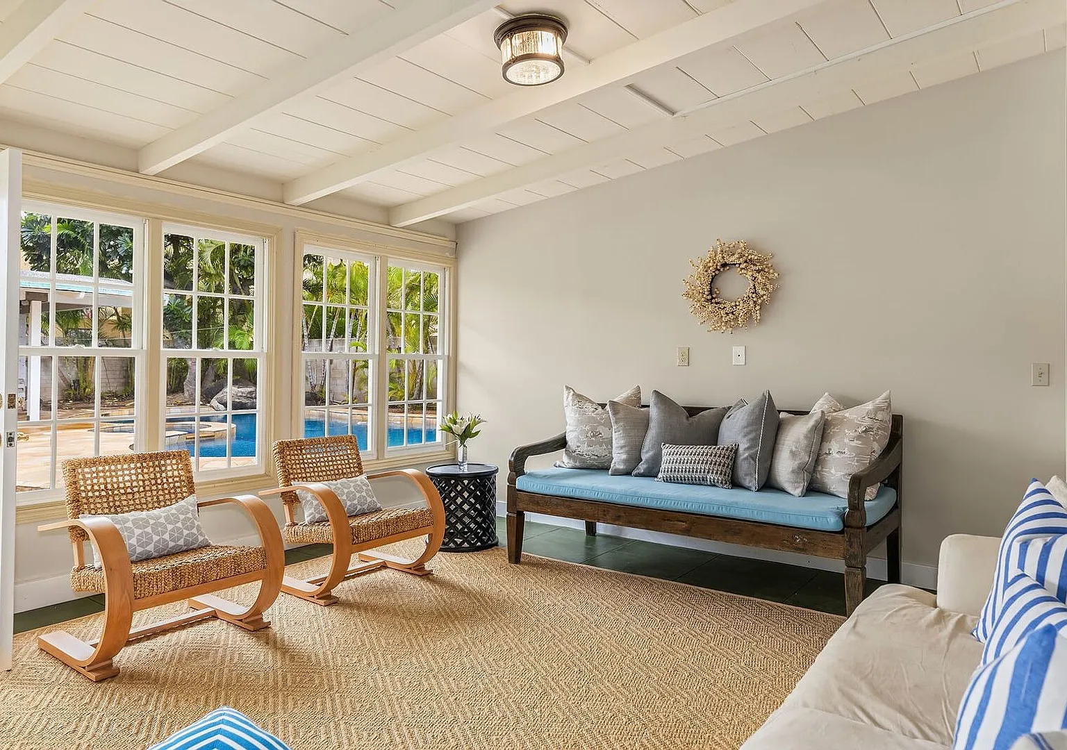 4bd / 3.5ba Charming Nautical Kahala Home with a Pool and A/C. - Kahala Seaside — Photo 2