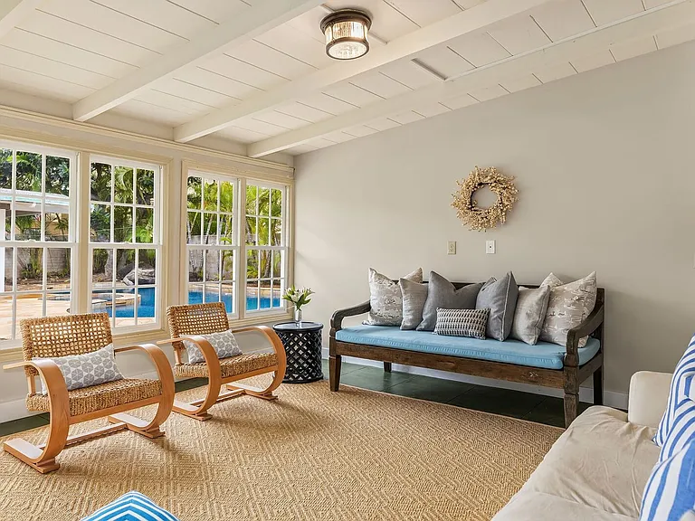 4515 Aukai Ave — Photo 2