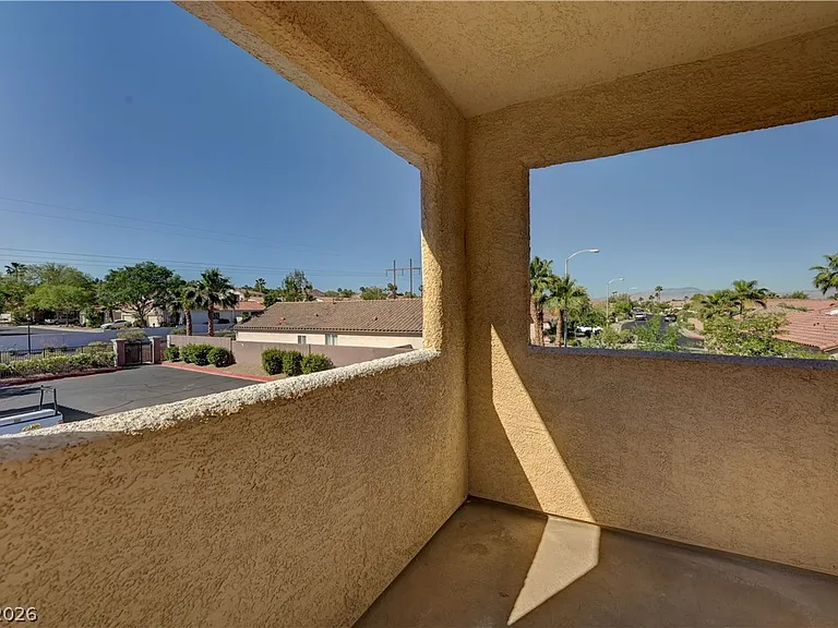 251 S Green Valley Pkwy #4822 — Photo 3