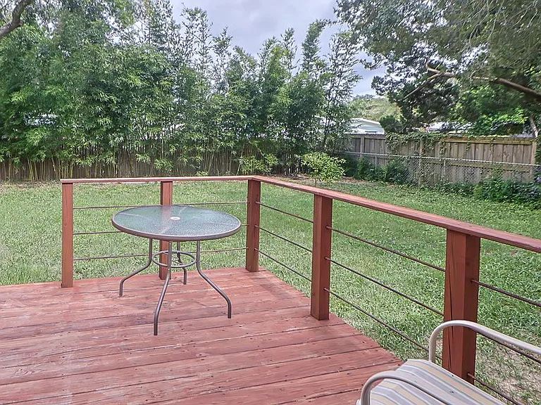 10 Barcelona Ave — Photo 38