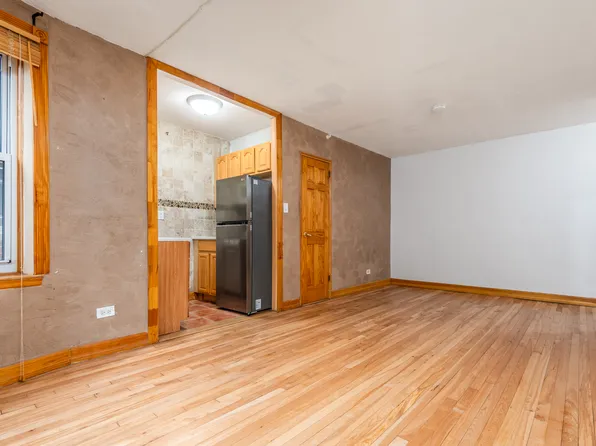 33-35 81st Street image 3 of 13