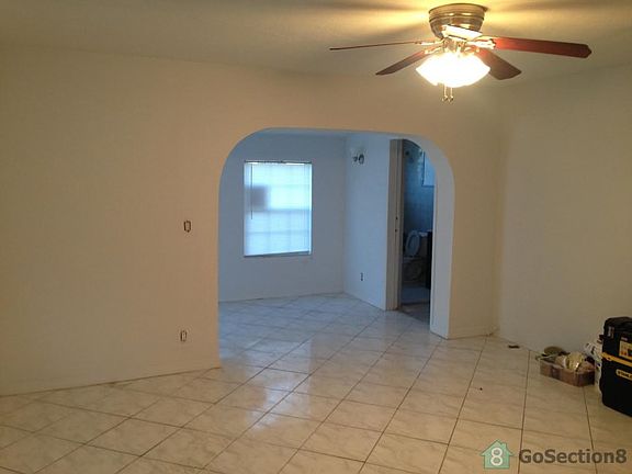 2nd image of 1333 NW 6th Ave