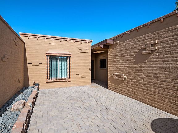 5th image of 2478 N Camino Valle Verde