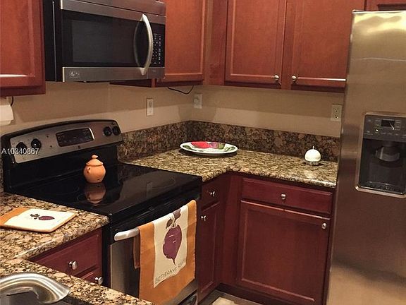 5th image of 201 Las Brisas Cir #201