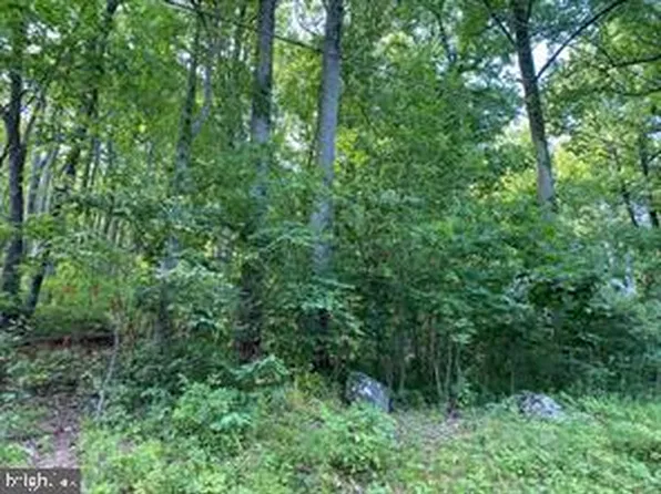 Briar Ln, Front Royal, VA 22630