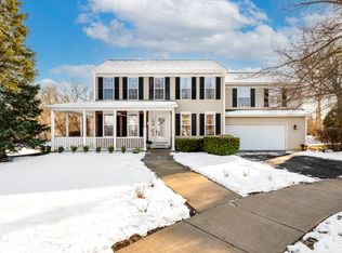 187 Eisenhower Dr, Oswego, IL 60543