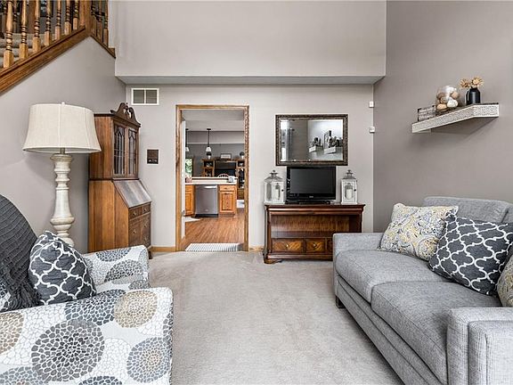 5th image of 1302 Crafton Ct