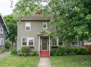 15 Rosedale St, Wethersfield, CT 06109