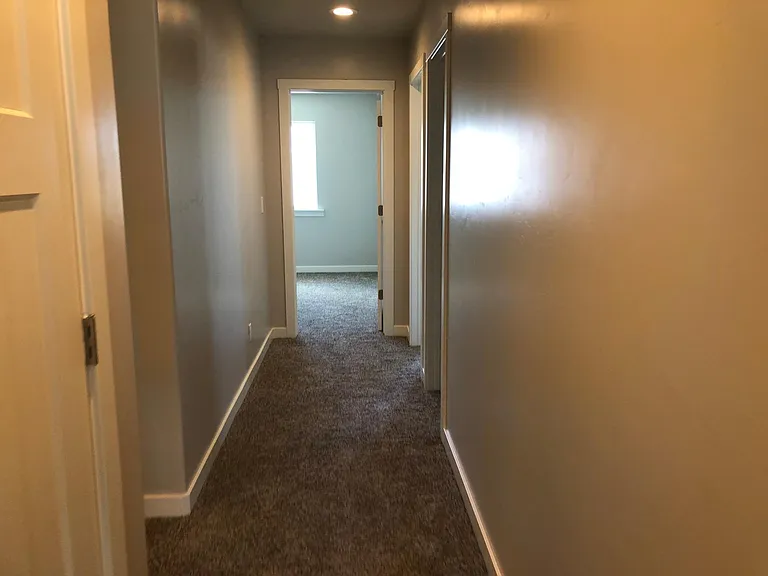 809 S 1710 E — Photo 14
