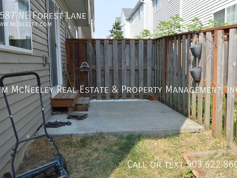 6587 NE Forest Ln — Photo 21