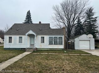 1026 W Decamp St, Flint, MI 48507