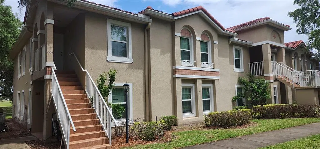 3 bed, 2.0 bath, 1136 sqft, $1,750 — Photo 1