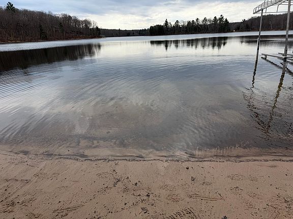 5th image of W3905 Leesome Lake Rd
