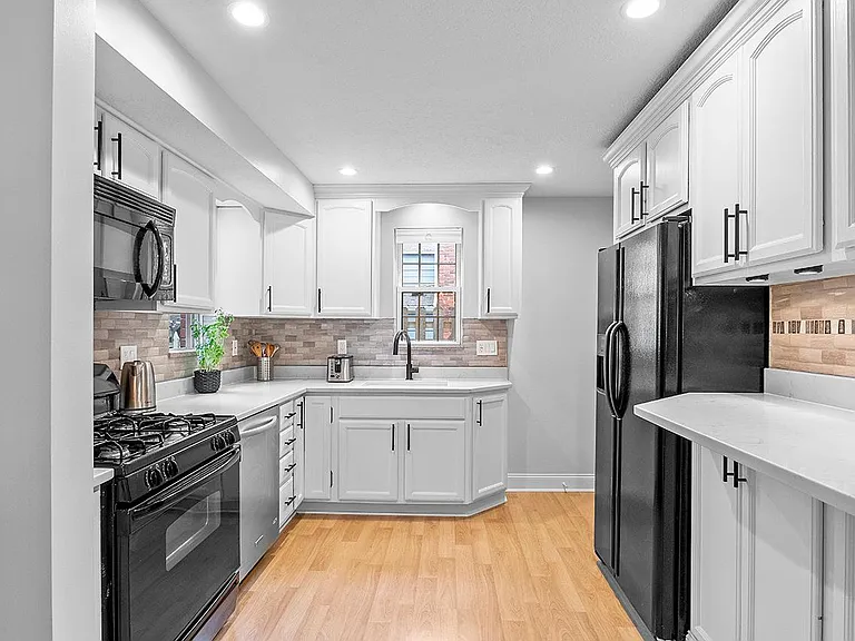1171 Cedar Blvd — Photo 13