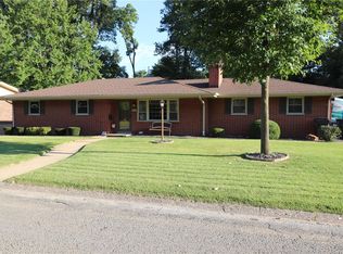 712 Blue Ridge Dr, Belleville, IL 62223