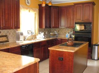 11 Evergreen Ct, Towaco, NJ 07082