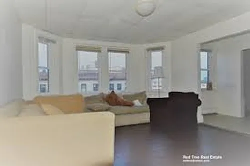 204 Harvard Ave #3 Photo 1