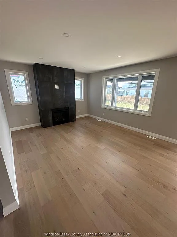 5 bed, $5,500 — Photo 2