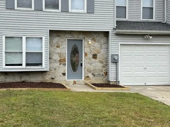 366 Cherrywood Dr, Clementon, NJ 08021