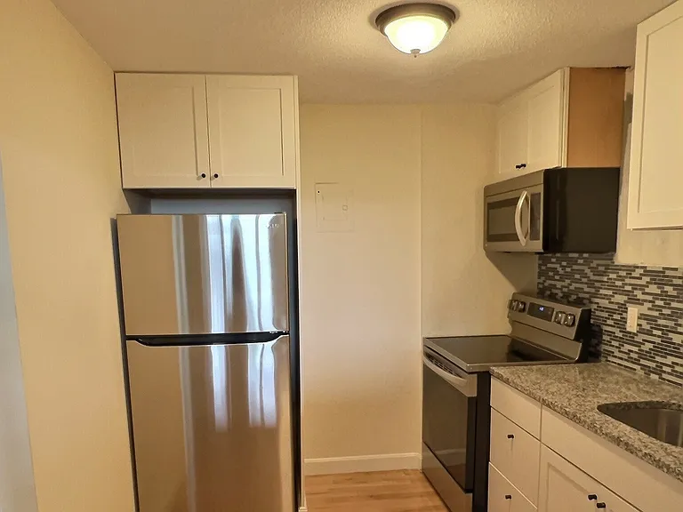 1039 Commonwealth Ave #37 — Photo 3