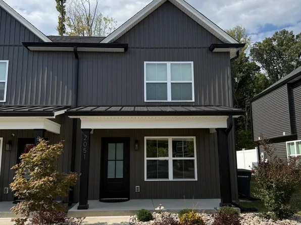 2051 Aster Dr, Jeffersonville, IN 47130