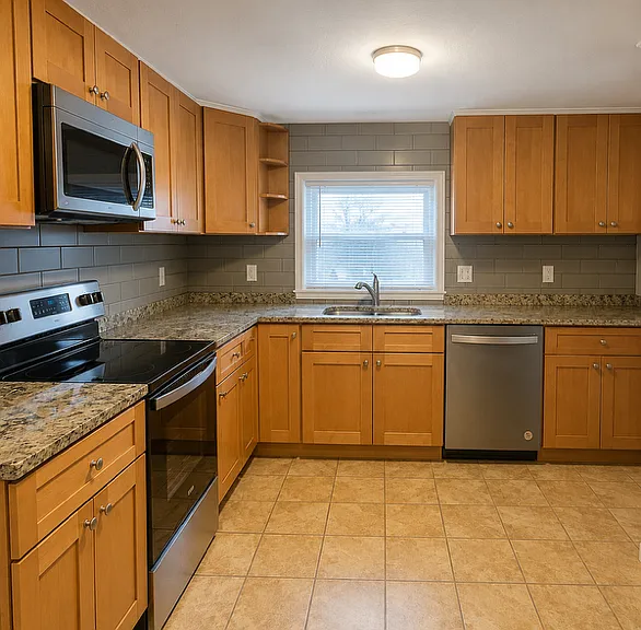 31 Foster St — Photo 14