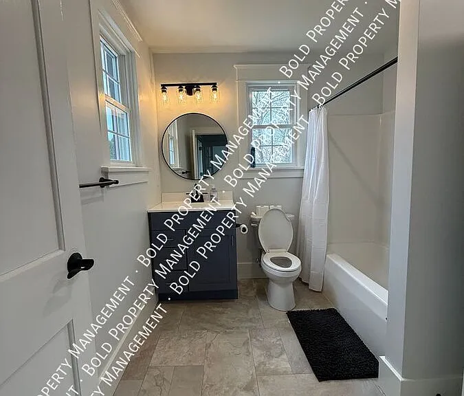 135 N Sheridan Rd — Photo 12