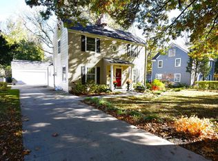 1836 SW Campbell Ave, Topeka, KS 66604