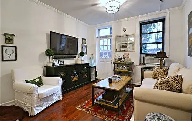 Rented by Compass | media 9