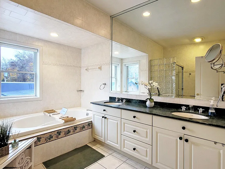 441 Piermont Ave — Photo 17