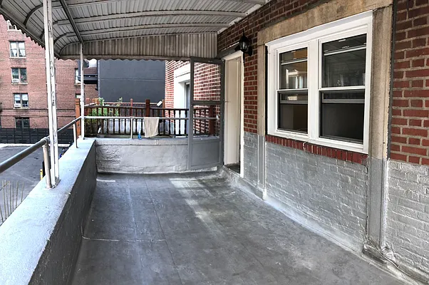 Rented by Sun Realty New York Inc | media 2