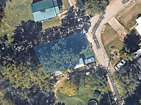 434 Daniels Addition St, Ravenna, KY 40472