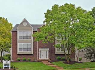 1311 Holgate Dr UNIT B, Ballwin, MO 63021