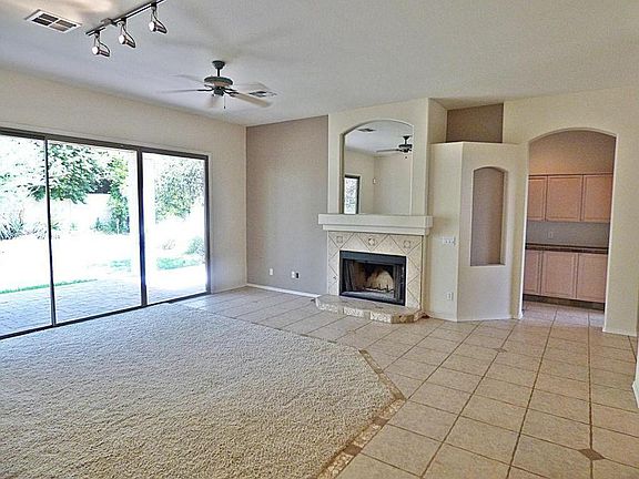 Great mix of carpet and tile. Carpet has been upgraded.