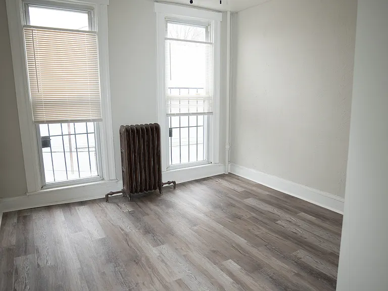 2704 Edmondson Ave — Photo 16