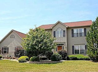 753 Little Creek Dr, Perrysburg, OH 43551